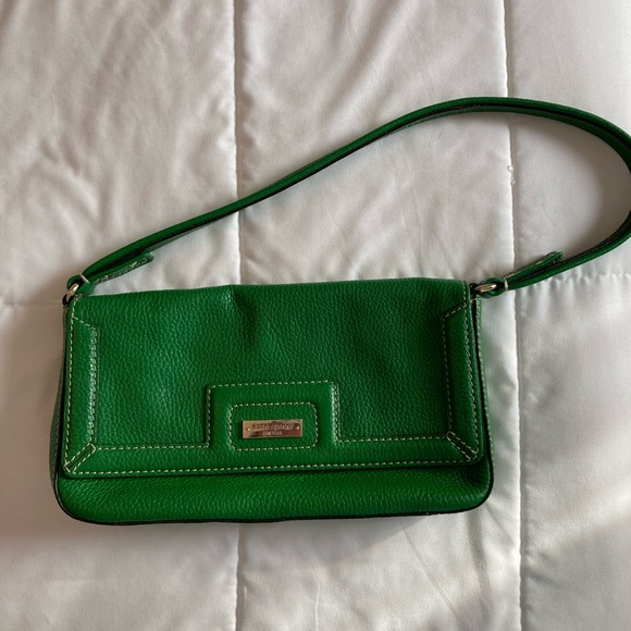 kate spade Handbags - Green Kate Spade purse